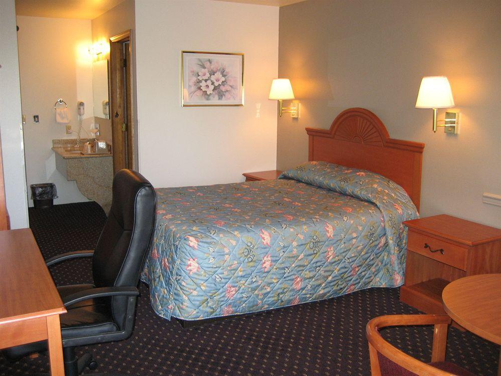 Americas Best Value Inn Burns Exterior foto