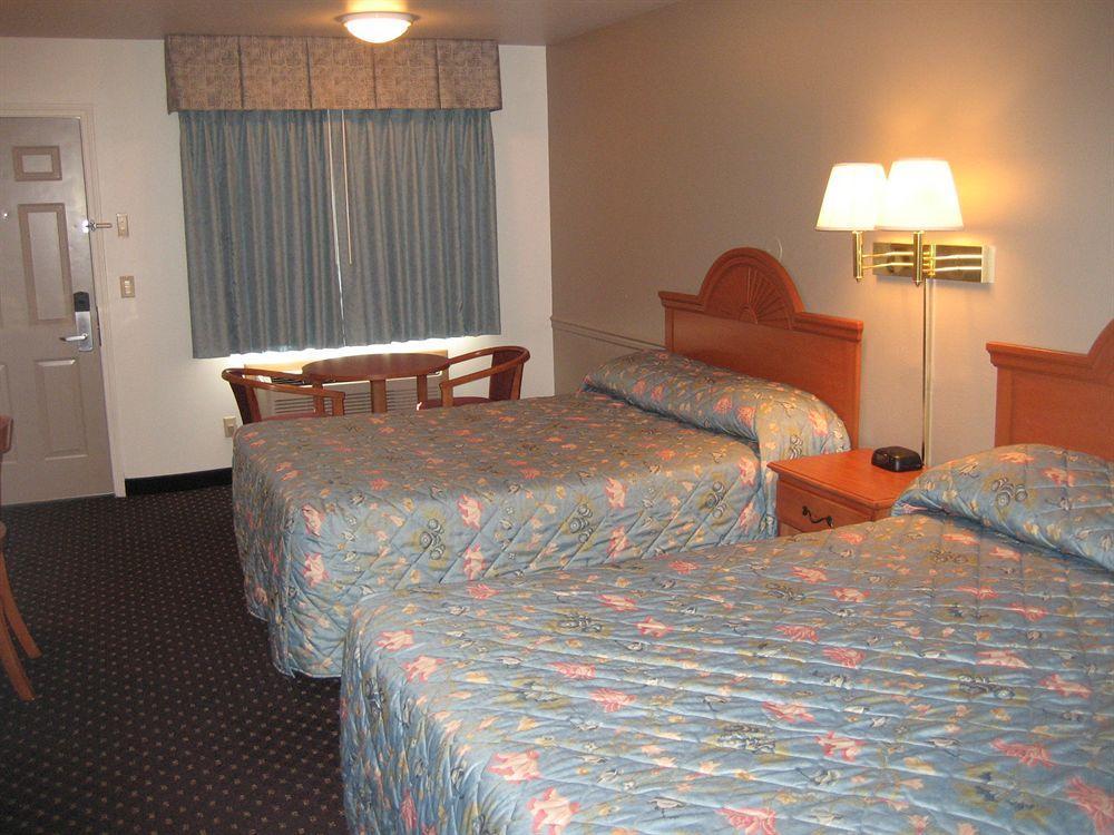 Americas Best Value Inn Burns Exterior foto